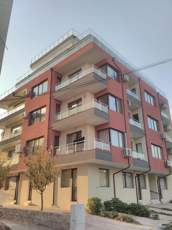 Sea Apartment Burgas Stad Buitenkant foto