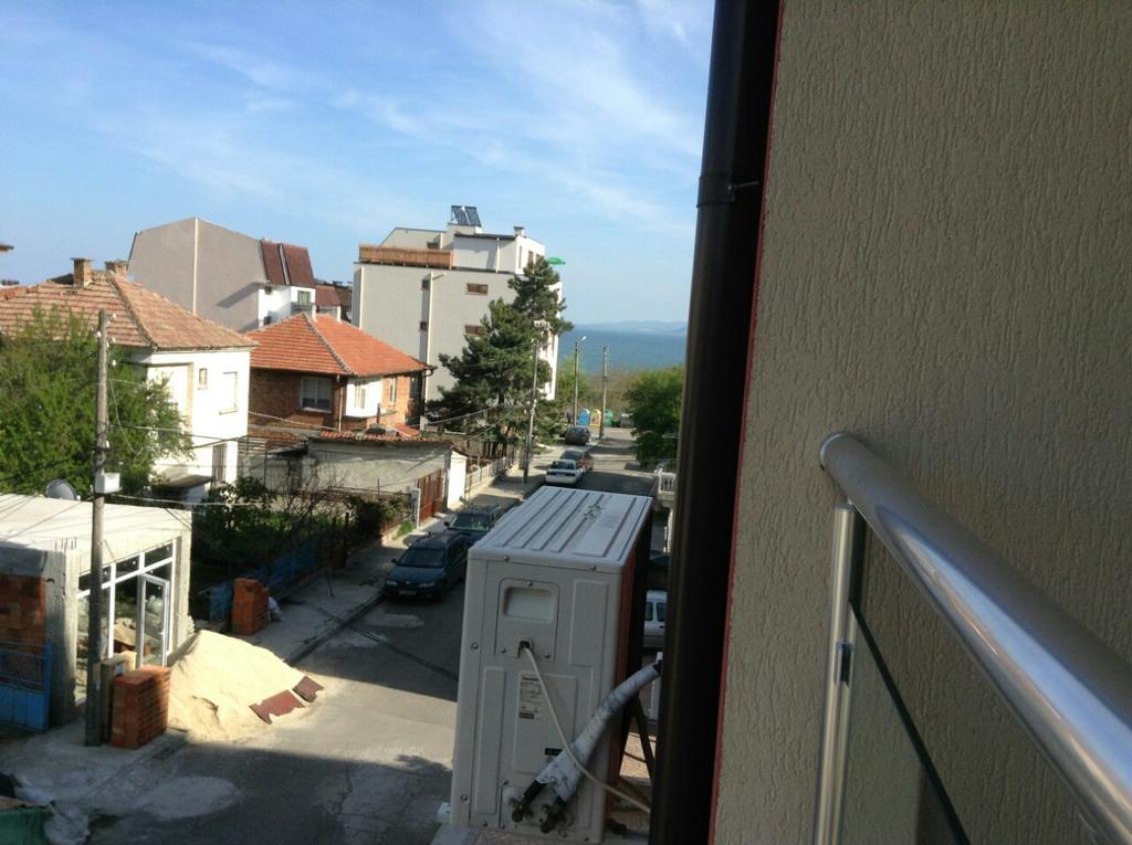 Sea Apartment Burgas Stad Buitenkant foto
